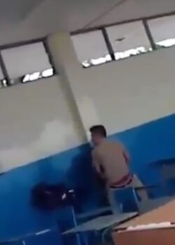 Pillados cogiendo en la escuela 14