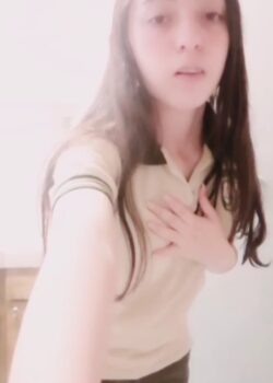 Colegiala blanquita de sheshes pequeñas + Vídeo Exclusivo 17