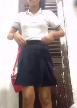 Colegiala Pendeja Se Desnuda Toda 14