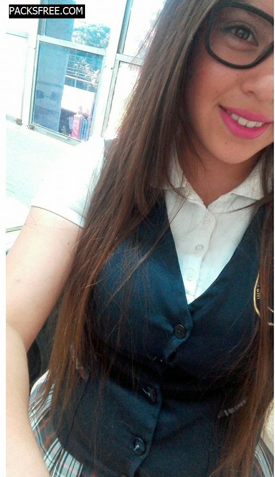 Colegiala de rica conchita depilada 10