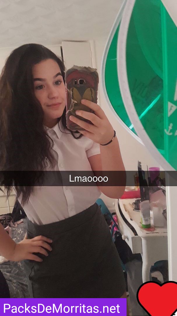 Colegiala blanquita y bien depiladita 10