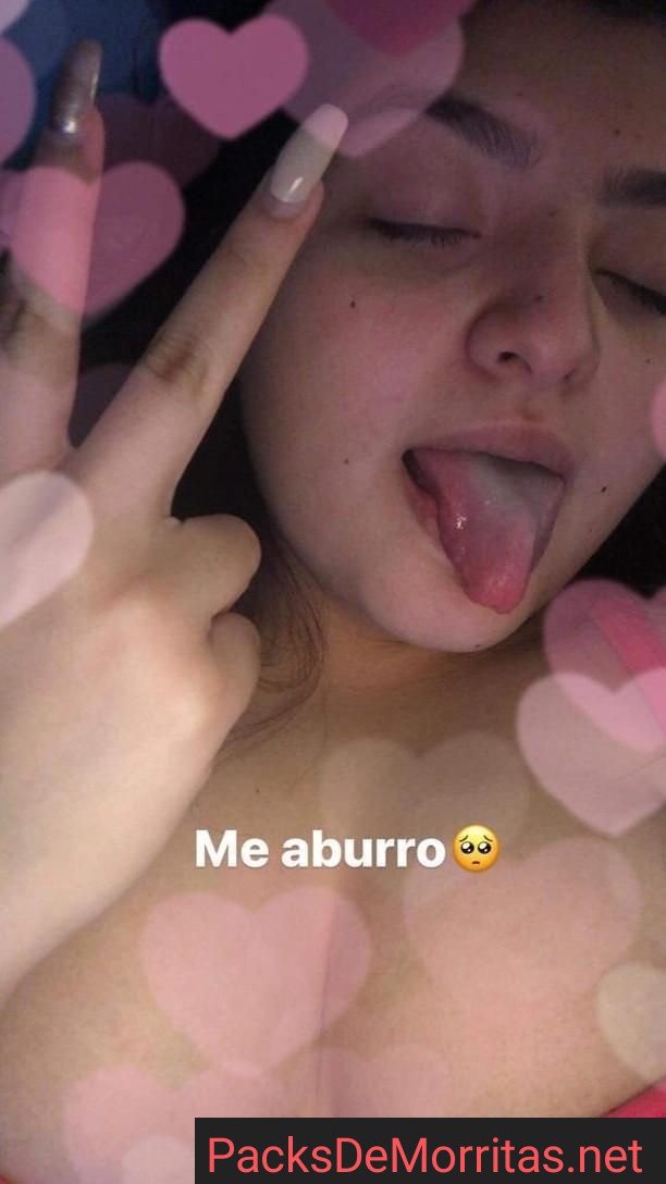 Morrita Tetona Se Aburre Y Pasa Muchas Nudes y 2 videos 10