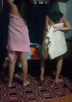 Morritas Primas Bailan Desnudas & Se Tocan 18