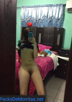 Jovencita Tiene Su Primera Chamba Y Filtran Vídeo Masturbandose Allí + Nudes 11