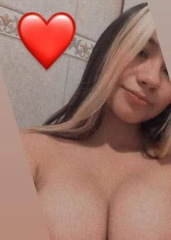 Muestra las tetas y la la pushita rosada por chat 16