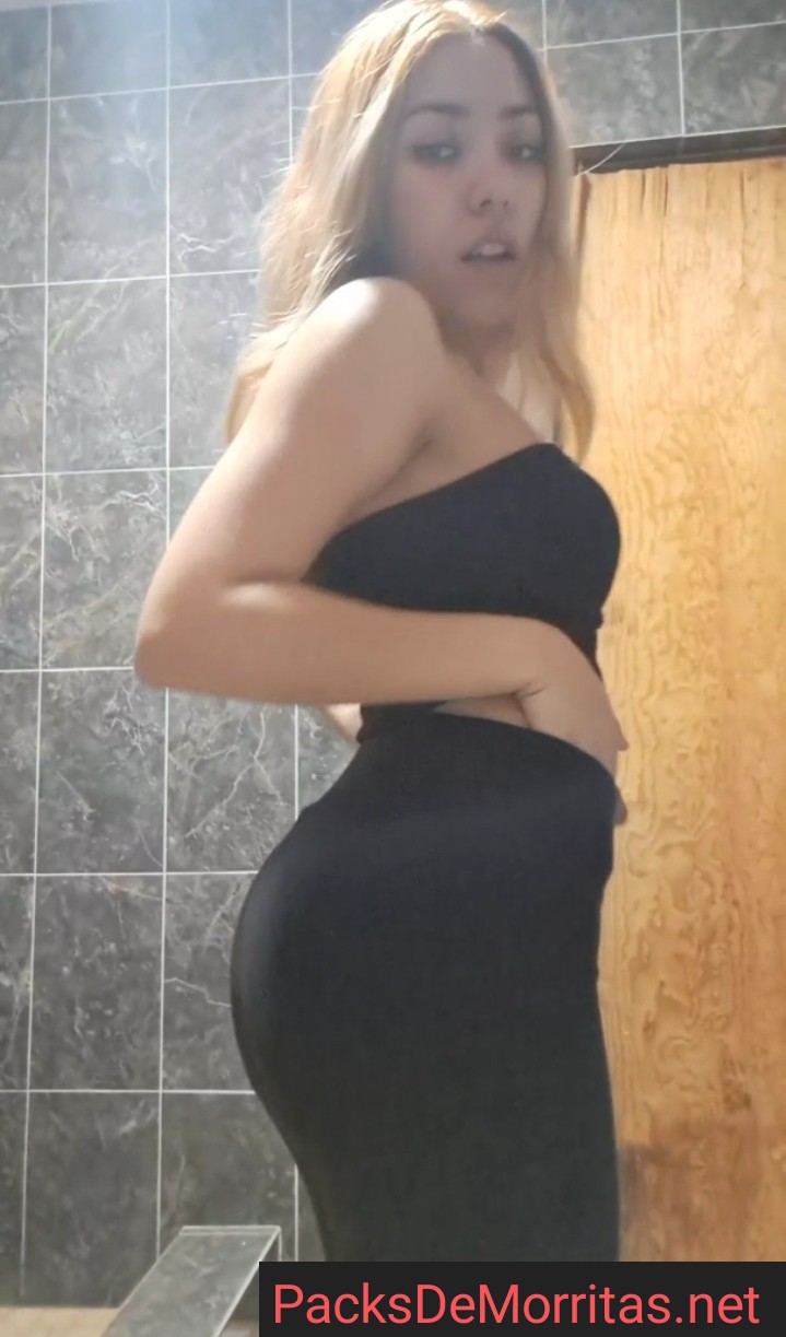 Minita Rubia Con Muchas Ganas + 3 Videos 10