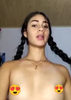 Deliciosa Jovencita Nalgona Se Abre Todita 2