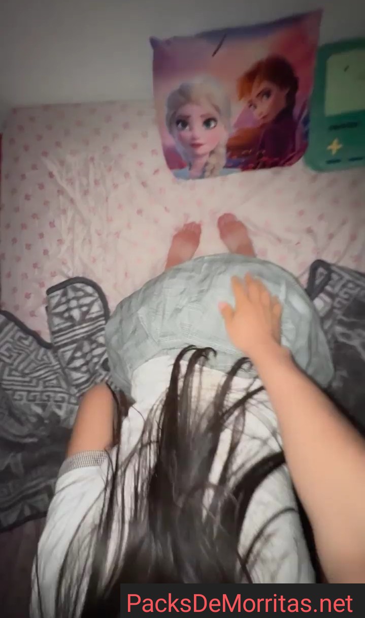 Colegiala Blanquita Mamando Y Cogiendo En Su Casa 10