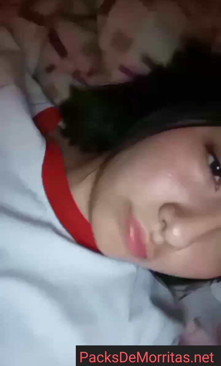 Colegiala Se Masturba Y Prueba Su Veneno 10