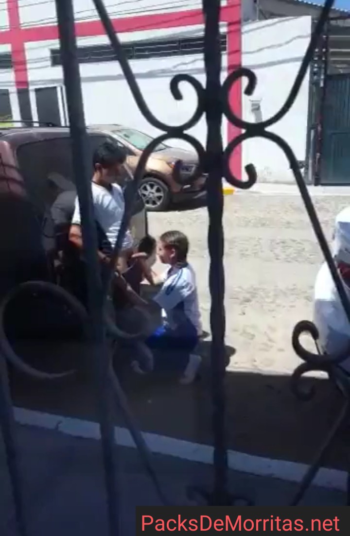 Colegiala Pillada En Las Afueras Del Colegio 10