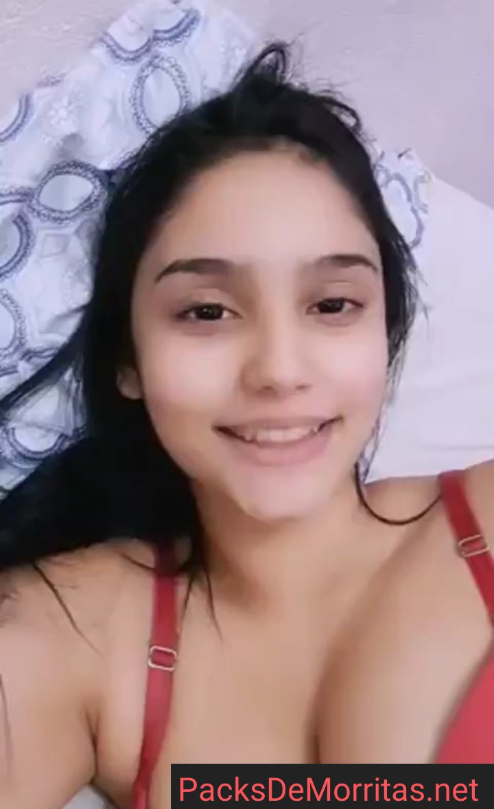 Nena Bella Y Tetona Masturbándose Rico Su Pushita Rosada 10