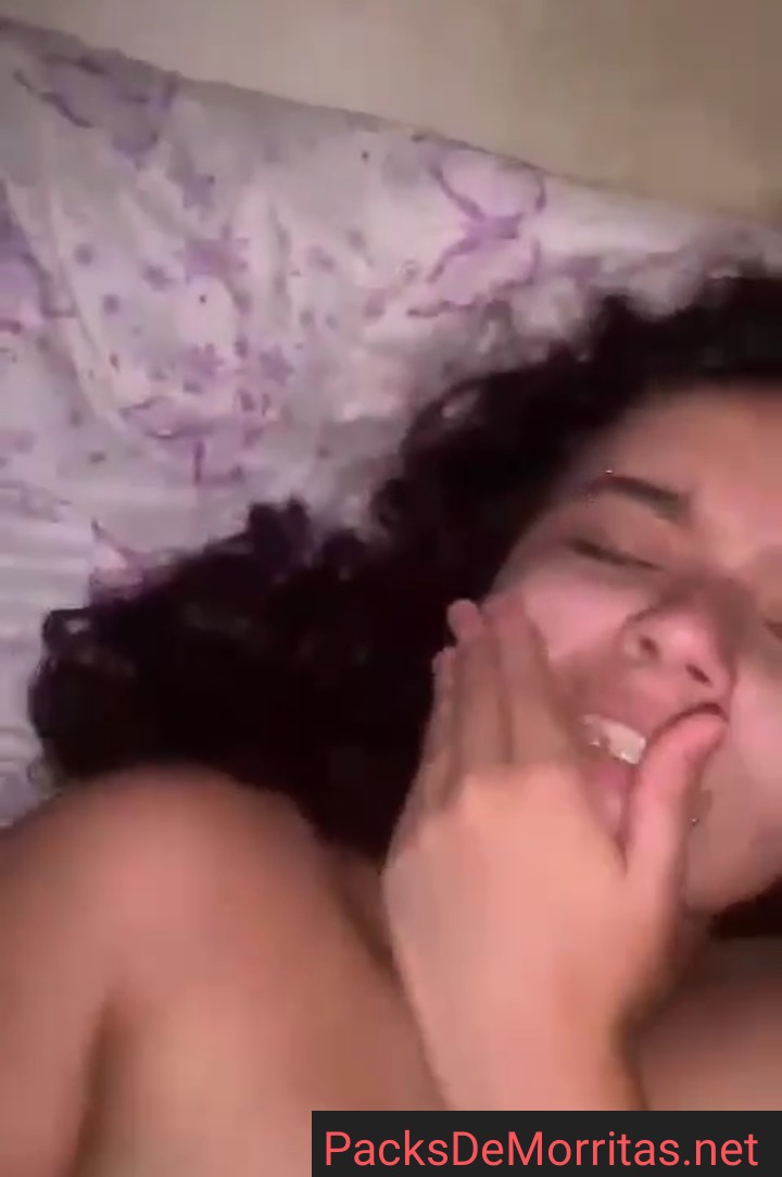 Morrita Cogelona Le Duele Pero Le Gusta 10