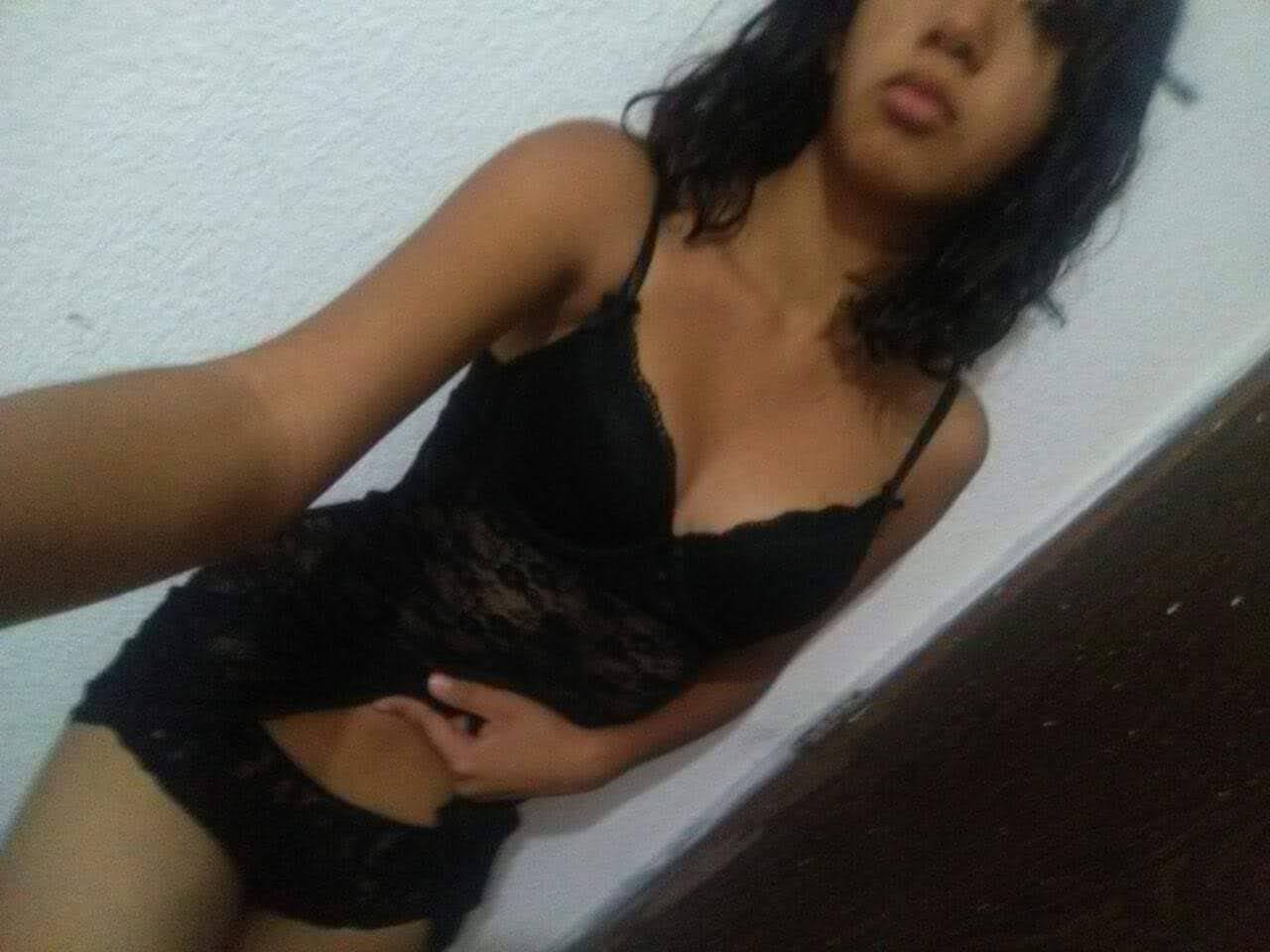 Vanessa Morra De Tetas Pequeñas+ Nudes & Vídeo Masturbandose 10