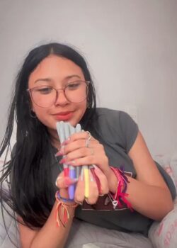 Se da Full placer con sus cosas escolares+ 15 Minutos 1