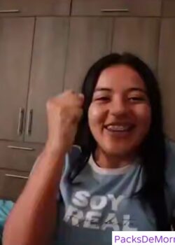 Prima juguetona y cachonda + Video Full 2