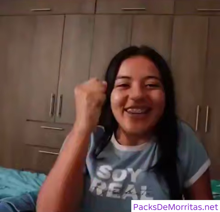 Prima juguetona y cachonda + Video Full 10