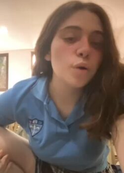 Colegiala filtrada y viral 17