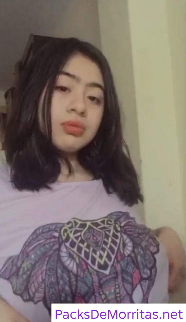 Morra de Grandes Tetas bien linda + Videos 10