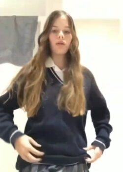 Estudiante Delgadita Y Ricolina 3