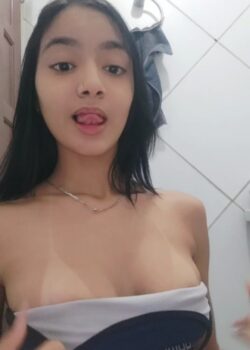 Flaquita amateur cachonda + Video Full 16