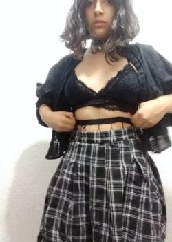 La estudiante más pervertida que verás hoy 14